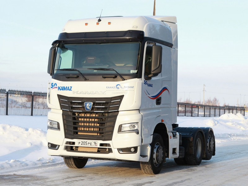 65659-002-92 Тягач КАМАЗ